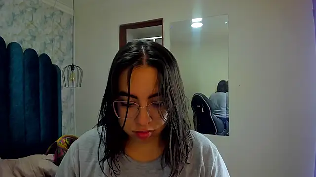 nalalye cruzz  online show from 22, 3, 2026