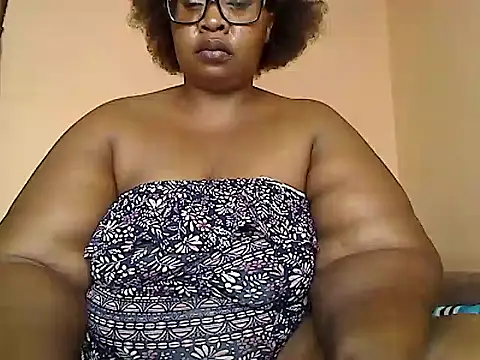 ZOQULUx online show from 13, 2, 2025