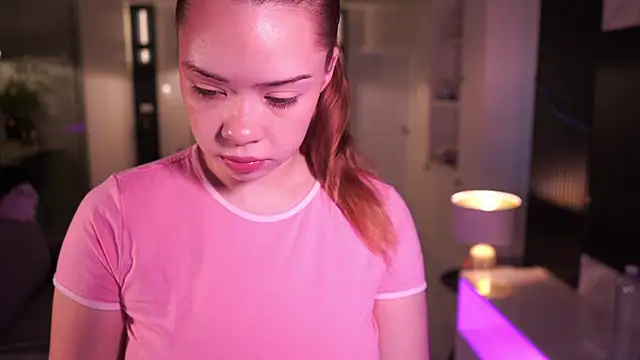 VixenMia online show from 15, 10, 2025