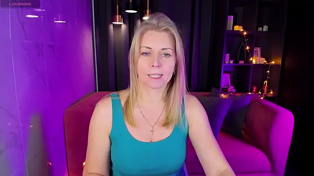 Annie Light online show from 27, 12, 2024