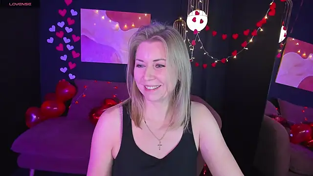 Annie Light online show from 15, 2, 2025