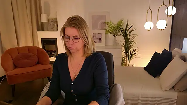 Annie Light online show from 7, 2, 2026