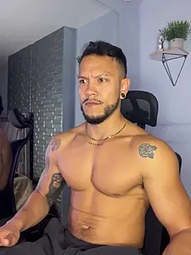 ARON TAYLER01 online show from 1, 10, 2025