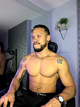 ARON TAYLER01 online show from 20, 12, 2025