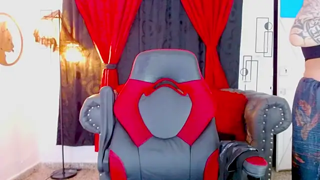 Snapshot of misslombana chatting on 13, 3, 2026 misslombana online show from 13, 3, 2026