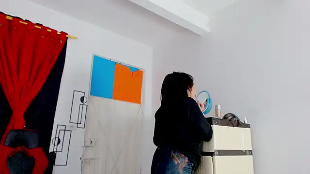 Snapshot of misslombana chatting on 12, 4, 2026 misslombana online show from 12, 4, 2026