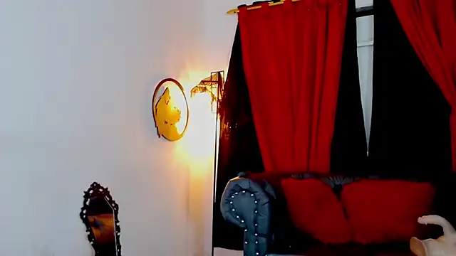 Snapshot of misslombana chatting on 29, 4, 2026 misslombana online show from 29, 4, 2026
