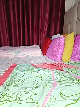 Snapshot of NicRaisaa chatting on 18, 7, 2026 NicRaisaa online show from 18, 7, 2026