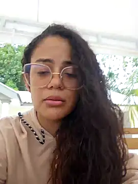 Snapshot of demonaughtyyy chatting on 5, 11, 2025 demonaughtyyy online show from 5, 11, 2025