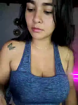 Snapshot of alison_villalobo chatting on 13, 12, 2024 alison villalobo online show from 13, 12, 2024