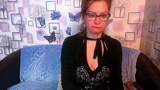 Snapshot of milfsexy chatting on 15, 10, 2025 milfsexy online show from 15, 10, 2025