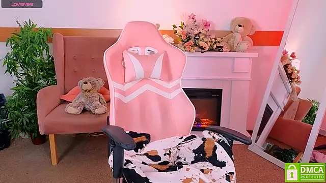 Snapshot of Grace_and__Jacob chatting on 20, 11, 2025 Grace and Jacob online show from 20, 11, 2025