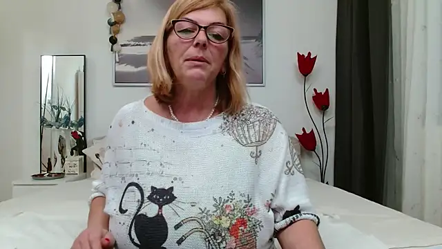 YulliaMilf online show from 8, 3, 2025