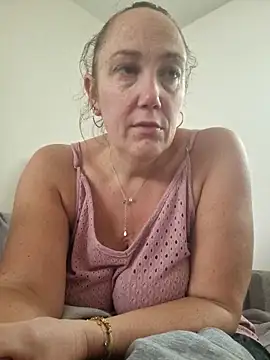 Wisie Cutie online show from 4, 10, 2025