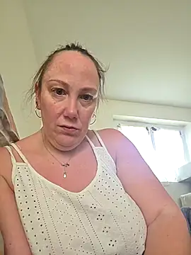 Wisie Cutie online show from 17, 3, 2026