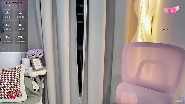 Snapshot of Mandy-- chatting on 13, 9, 2025 Mandy-- online show from 13, 9, 2025