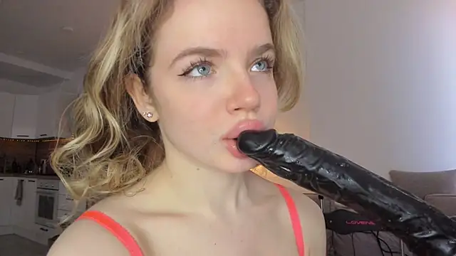 lit asella online show from 28, 2, 2025