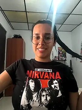 Snapshot of Annya-sweet chatting on 5, 11, 2025 Annya-sweet online show from 5, 11, 2025