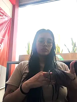 Snapshot of Annya-sweet chatting on 4, 12, 2025 Annya-sweet online show from 4, 12, 2025