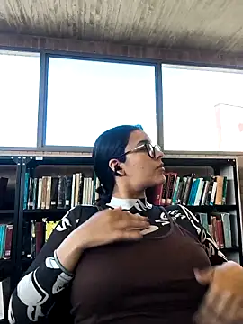 Annya-sweet online show from 22, 4, 2026