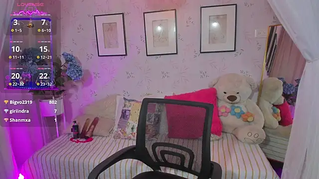 Sooffii 1 online show from 4, 12, 2024