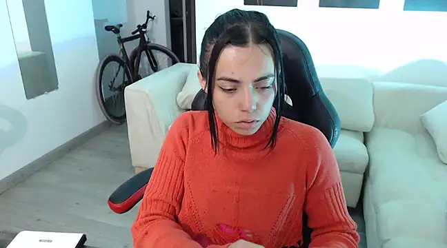 i am nina  online show from 27, 12, 2024
