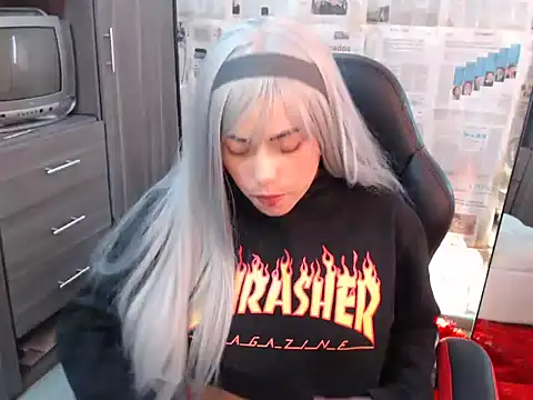 i am nina  online show from 11, 11, 2025