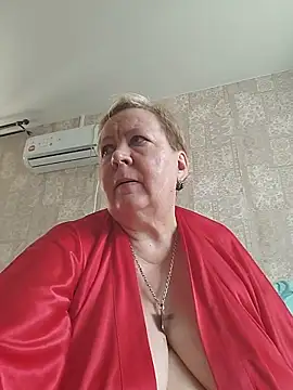 Snapshot of EffectFiona chatting on 11, 6, 2026 EffectFiona online show from 11, 6, 2026