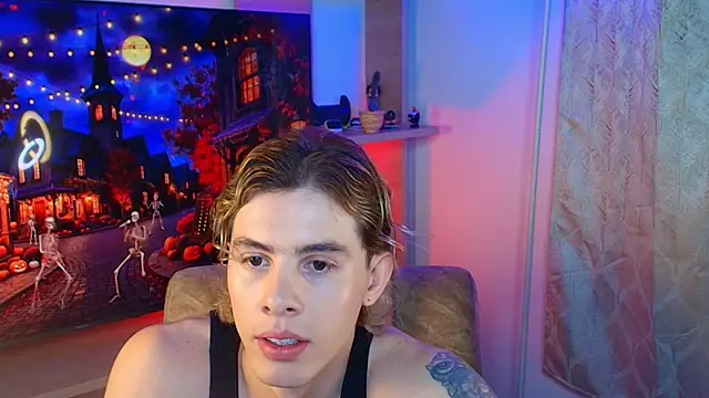 Snapshot of dimitri_tv chatting on 10, 10, 2025 dimitri tv online show from 10, 10, 2025