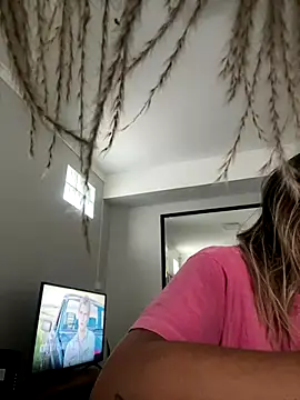 Snapshot of Gipoltergeist chatting on 17, 9, 2025 Gipoltergeist online show from 17, 9, 2025