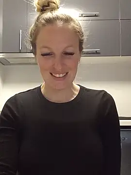 MaviePearl online show from 3, 2, 2025