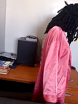 Snapshot of Prettybecs chatting on 9, 2, 2025 Prettybecs online show from 9, 2, 2025