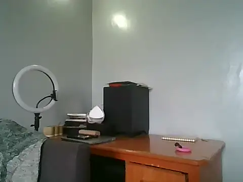 Snapshot of Prettybecs chatting on 6, 10, 2025 Prettybecs online show from 6, 10, 2025