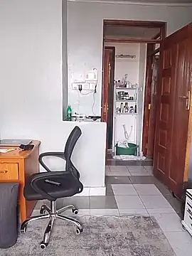 Snapshot of Prettybecs chatting on 29, 11, 2025 Prettybecs online show from 29, 11, 2025