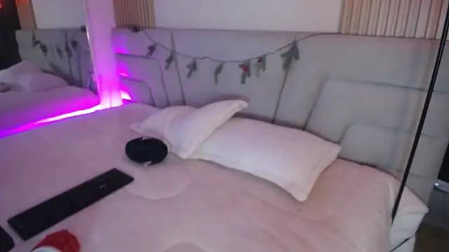 Miss Loise online show from 21, 12, 2025