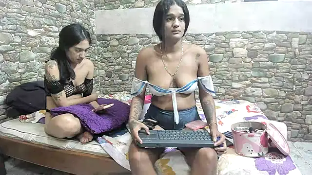 Snapshot of chicamir22 chatting on 24, 12, 2024 chicamir22 online show from 24, 12, 2024