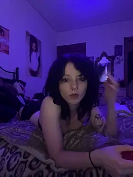 Snapshot of Bunny_y chatting on 11, 10, 2025 Bunny y online show from 11, 10, 2025