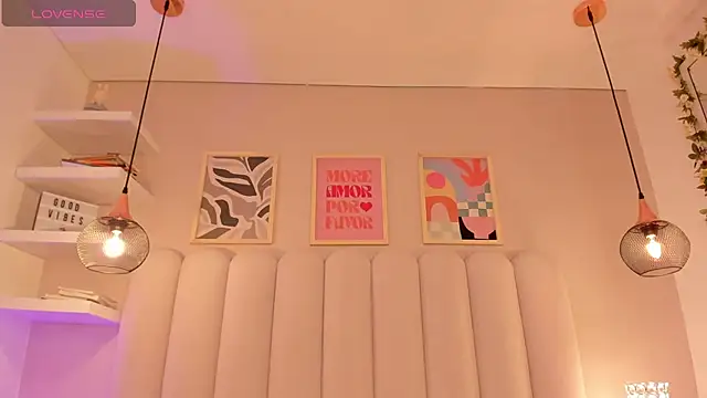 cute  cherry  online show from 8, 9, 2025