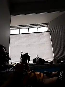 LiverandBrat77 online show from 8, 2, 2025