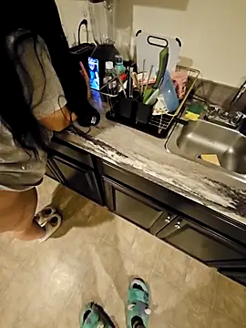 LiverandBrat77 online show from 19, 9, 2025