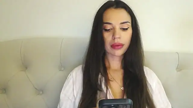 Mika Gold online show from 15, 9, 2025