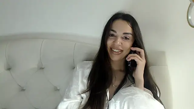 Mika Gold online show from 18, 2, 2026