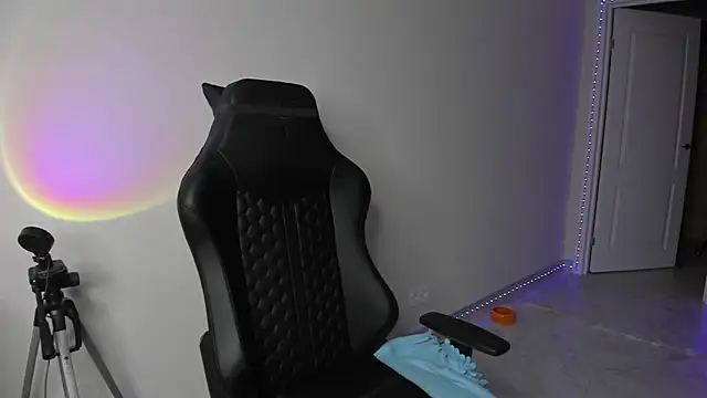 Vincent Strong online show from 19, 2, 2025