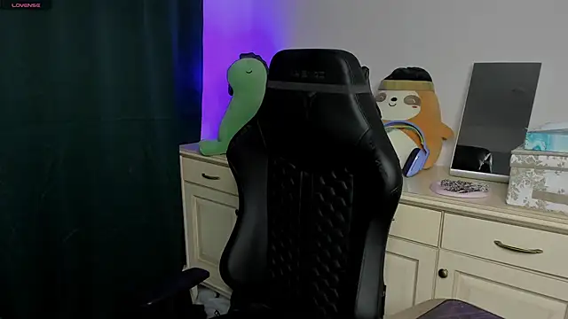 Snapshot of Vincent_Strong chatting on 22, 2, 2026 Vincent Strong online show from 22, 2, 2026