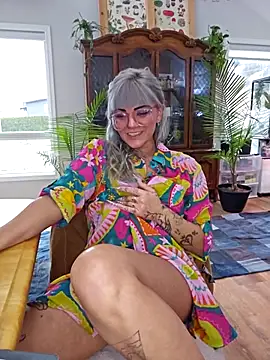 anyalikestosuck online show from 12, 1, 2026