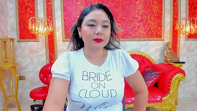 Snapshot of Myhottie_Milf chatting on 7, 2, 2025 Myhottie Milf online show from 7, 2, 2025