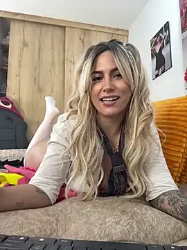 zafiro mo0n online show from 30, 12, 2024