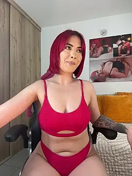 zafiro mo0n online show from 2, 1, 2025