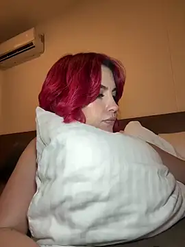 zafiro mo0n online show from 9, 1, 2025