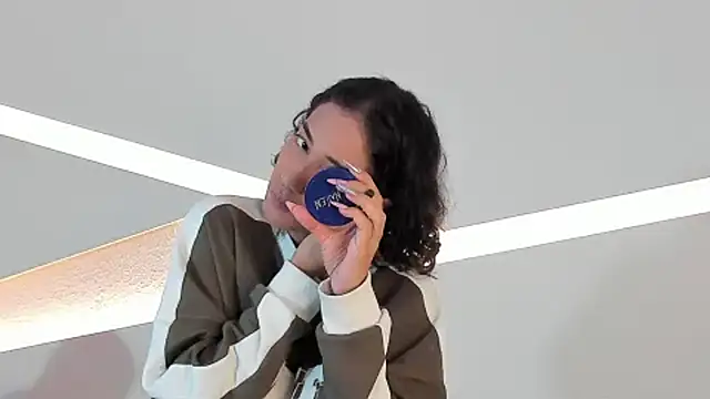 hot little bunny online show from 26, 12, 2024